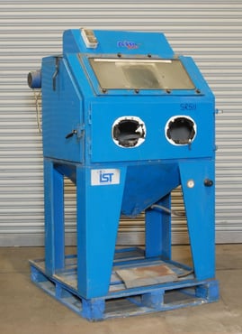 IST Dry Sand Blast Cabinet