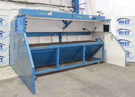 Lakestyle Multi-Station Workbench with Downdraft Filtering Extraction Unit
