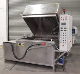 Technowash AQT 1250/4 with the Lid Open