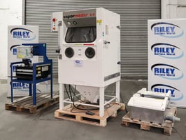 Vapormaster Wet Blast Cabinet with Sludge Filter &amp; Centrifugal Filter