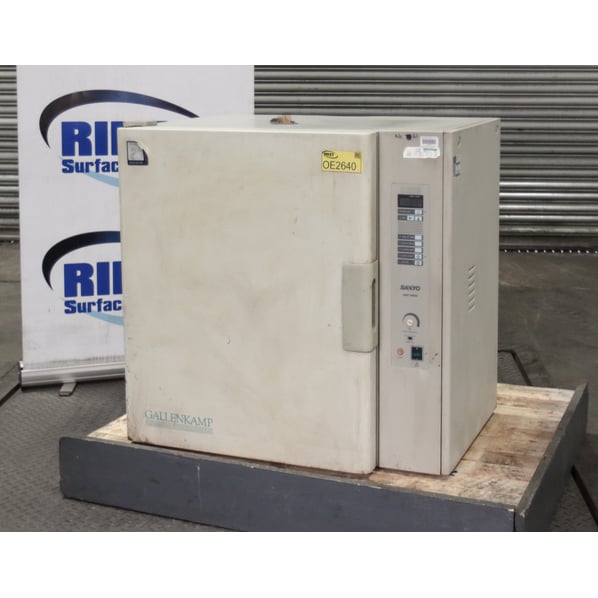 Gallenkamp (Sanyo Weiss) 250°C Laboratory Oven
