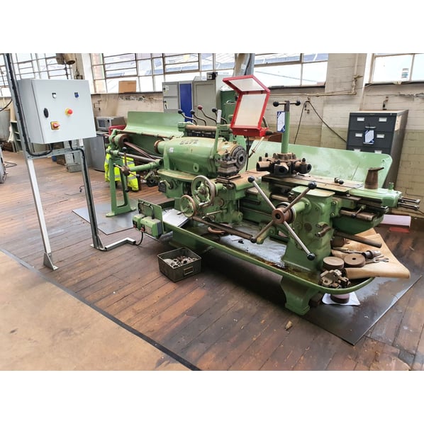 Lot 204 - Ward No.7 Capstan \lathe