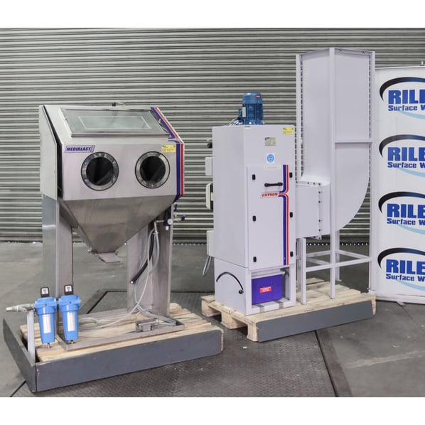 Guyson International 1400 Mediblast Shot Blast Cabinet with Extractor