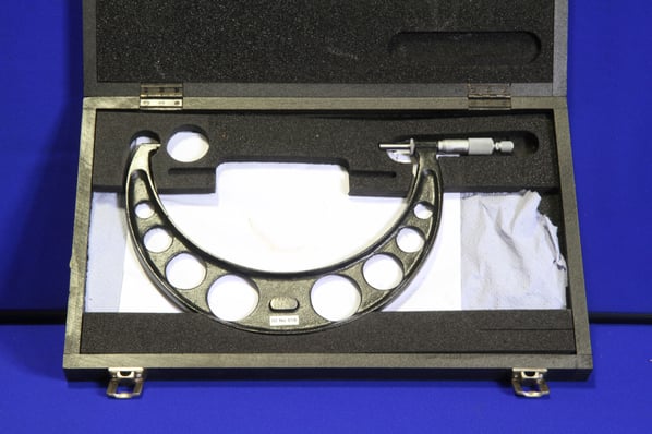 NAB975 Micrometer 200 - 225mm