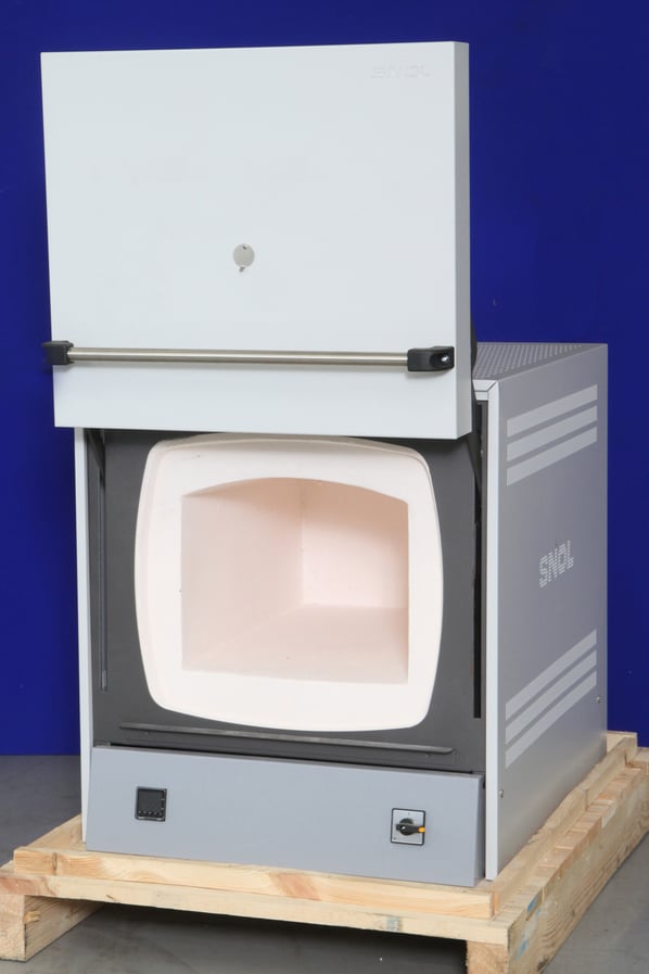 SNOL 1100°C & 1300°C Tool Room Muffle Furnace Range (39/1100 LHM01 shown)