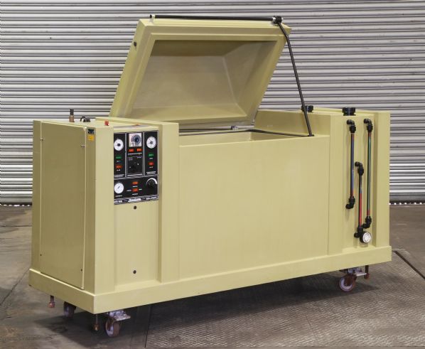 Liebisch salt spray chest