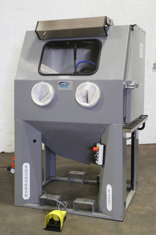 Riley 1100 Heavy Duty Stainless Steel Wet Blast Cabinet