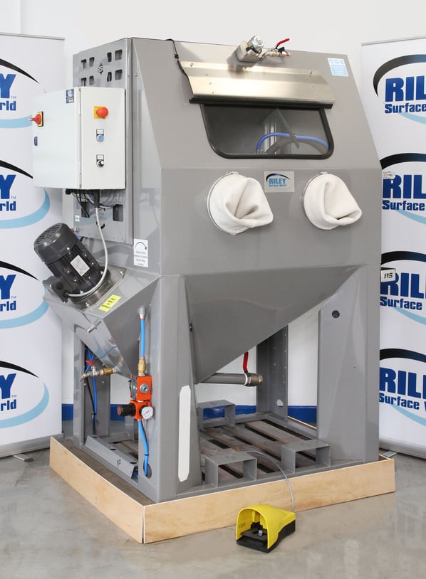 1100 Wet Blast Machine