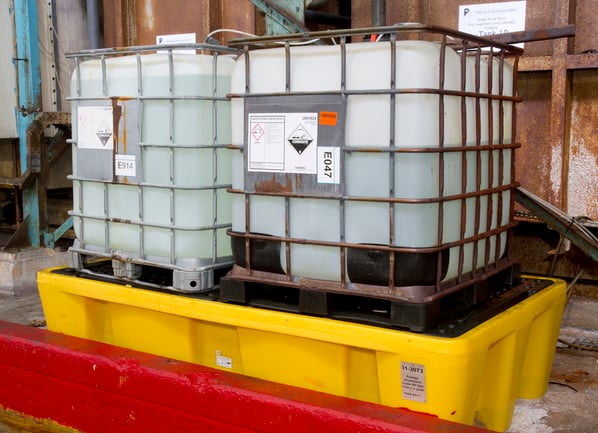 Twin IBC's in Bund