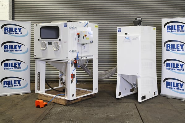 Riley Dry Blast Cabinet and Dust Extractor