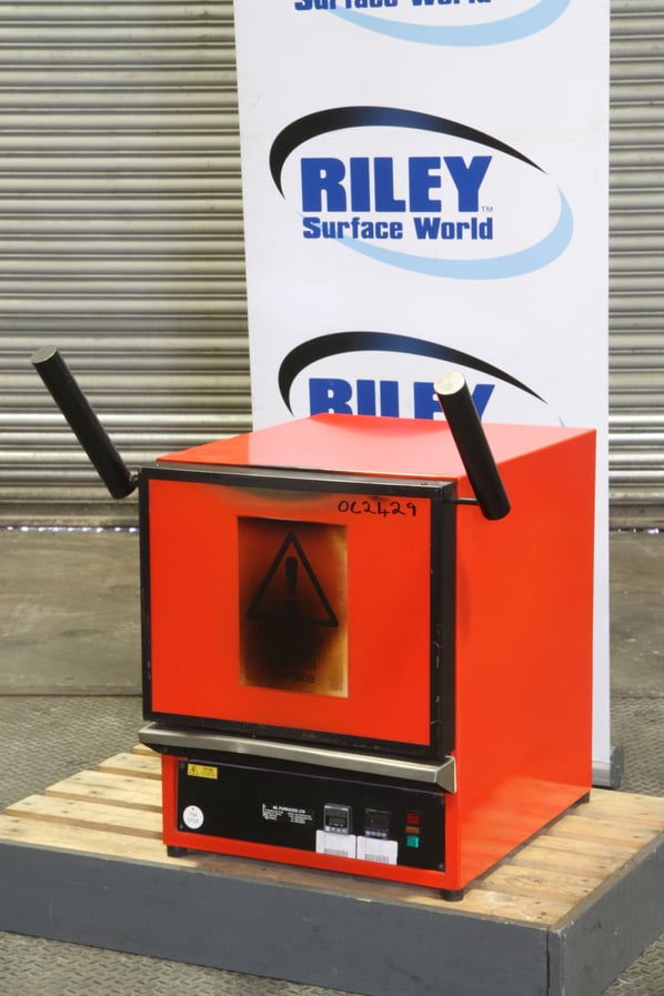 ML Furnaces M9 1200ºC Bench Top Furnace
