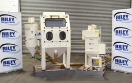 Vantage Blast Cabinet With Feed Hopper