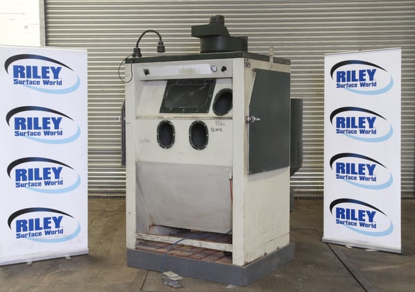 Laborex I250P Pressure Feed Blast Cabinet